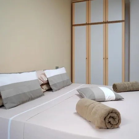Magic Dream Sea View-private Beachfront Terrace מטה