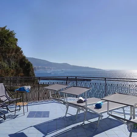 Magic Dream Sea View-private Beachfront Terrace דירה *