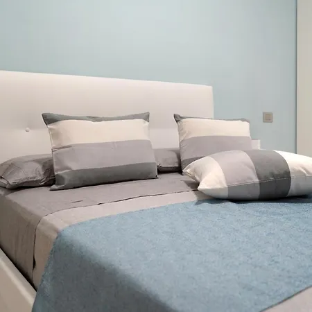 Magic Dream Sea View-private Beachfront Terrace * מטה