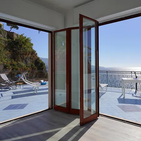 Magic Dream Sea View-private Beachfront Terrace